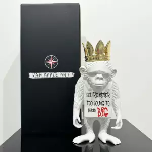 street monkey crown белая